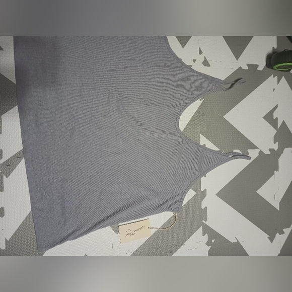 Universal thread brand new 2X tank top - Picture 1 of 3